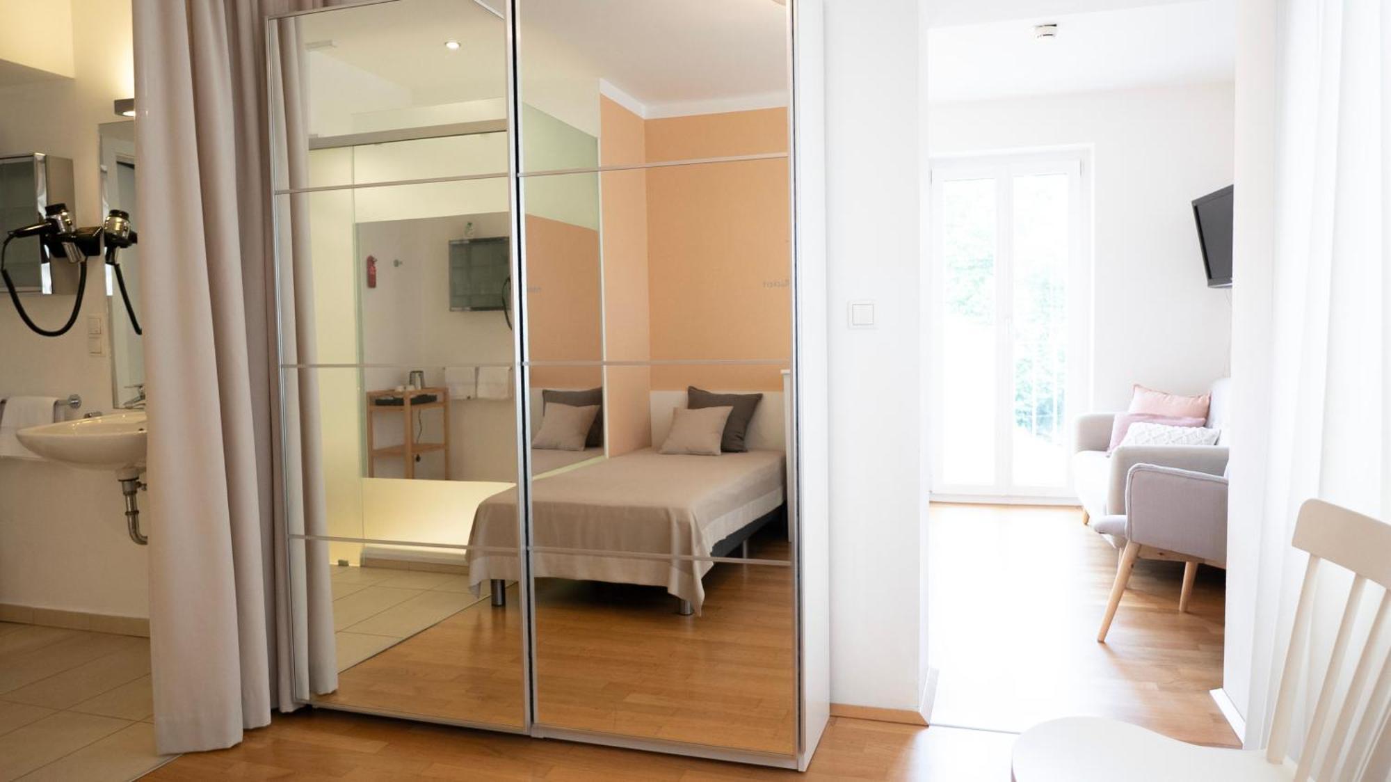 Hotel Villa Rueckert กราซ ภายนอก รูปภาพ